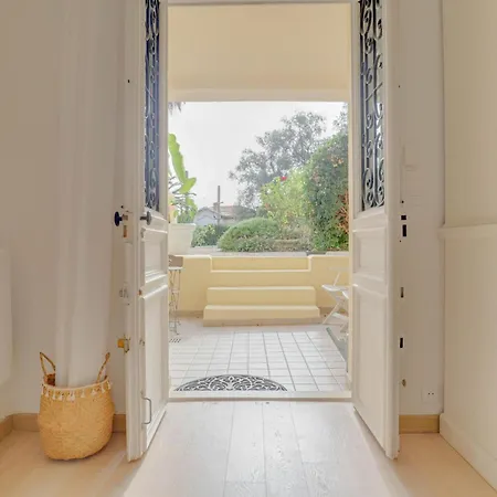 Appartement Le Garavan Palace Idyllique, Proche Gare Et Menton